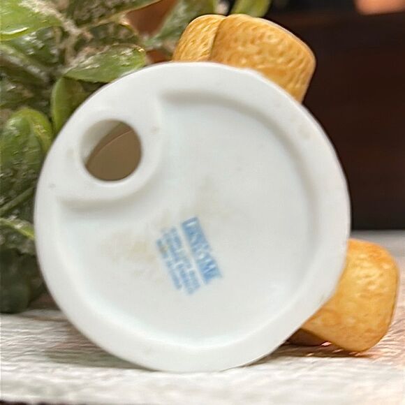 Vtg‎ Enesco 1994 Lucy & Me Christmas Ribbon Bear by Lucy Rigg - Picture 7 of 7